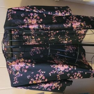 Cute 3/4 sleeve wrap sz small